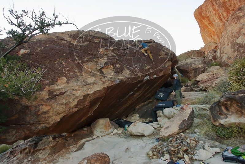 Bouldering in Hueco Tanks on 12/13/2019 with Blue Lizard Climbing and Yoga

Filename: SRM_20191213_1044430.jpg
Aperture: f/5.6
Shutter Speed: 1/250
Body: Canon EOS-1D Mark II
Lens: Canon EF 16-35mm f/2.8 L