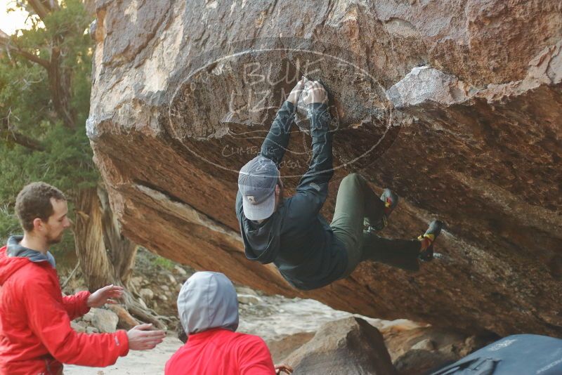 Bouldering in Hueco Tanks on 12/13/2019 with Blue Lizard Climbing and Yoga
Filename: SRM_20191213_1100310.jpg
Aperture: f/2.8
Shutter Speed: 1/400
Body: Canon EOS-1D Mark II
Lens: Canon EF 50mm f/1.8 II