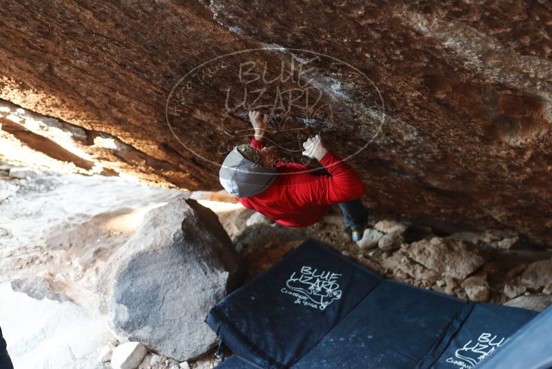 Bouldering in Hueco Tanks on 12/13/2019 with Blue Lizard Climbing and Yoga

Filename: SRM_20191213_1118310.jpg
Aperture: f/2.8
Shutter Speed: 1/250
Body: Canon EOS-1D Mark II
Lens: Canon EF 50mm f/1.8 II