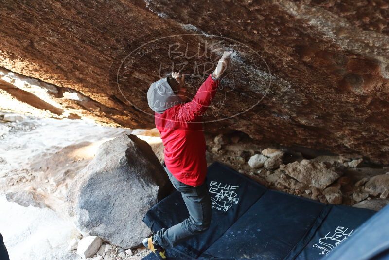 Bouldering in Hueco Tanks on 12/13/2019 with Blue Lizard Climbing and Yoga

Filename: SRM_20191213_1118314.jpg
Aperture: f/2.8
Shutter Speed: 1/250
Body: Canon EOS-1D Mark II
Lens: Canon EF 50mm f/1.8 II