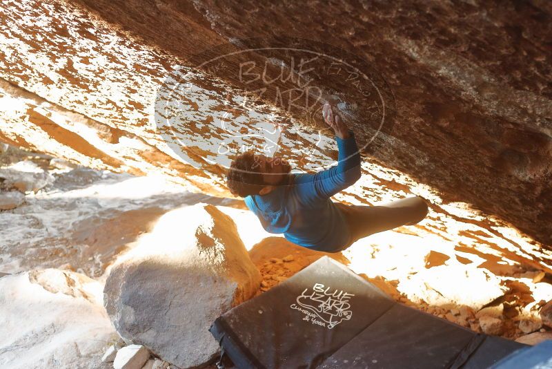 Bouldering in Hueco Tanks on 12/13/2019 with Blue Lizard Climbing and Yoga
Filename: SRM_20191213_1122360.jpg
Aperture: f/3.5
Shutter Speed: 1/250
Body: Canon EOS-1D Mark II
Lens: Canon EF 50mm f/1.8 II