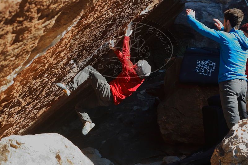 Bouldering in Hueco Tanks on 12/13/2019 with Blue Lizard Climbing and Yoga
Filename: SRM_20191213_1128320.jpg
Aperture: f/4.0
Shutter Speed: 1/250
Body: Canon EOS-1D Mark II
Lens: Canon EF 50mm f/1.8 II