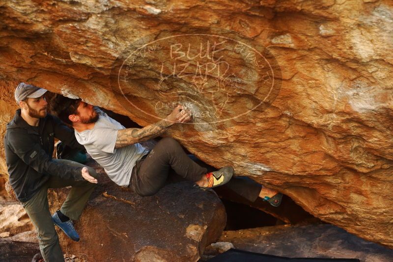 Bouldering in Hueco Tanks on 12/13/2019 with Blue Lizard Climbing and Yoga
Filename: SRM_20191213_1643210.jpg
Aperture: f/3.2
Shutter Speed: 1/250
Body: Canon EOS-1D Mark II
Lens: Canon EF 50mm f/1.8 II