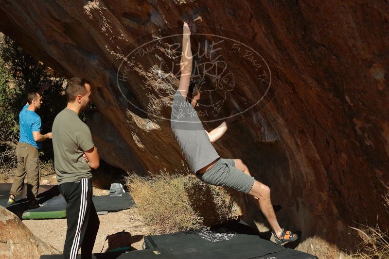 Bouldering in Hueco Tanks on 12/14/2019 with Blue Lizard Climbing and Yoga

Filename: SRM_20191214_1336000.jpg
Aperture: f/4.0
Shutter Speed: 1/500
Body: Canon EOS-1D Mark II
Lens: Canon EF 50mm f/1.8 II