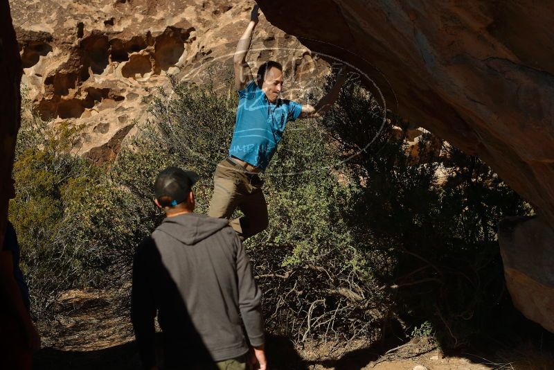 Bouldering in Hueco Tanks on 12/14/2019 with Blue Lizard Climbing and Yoga

Filename: SRM_20191214_1336281.jpg
Aperture: f/4.5
Shutter Speed: 1/500
Body: Canon EOS-1D Mark II
Lens: Canon EF 50mm f/1.8 II