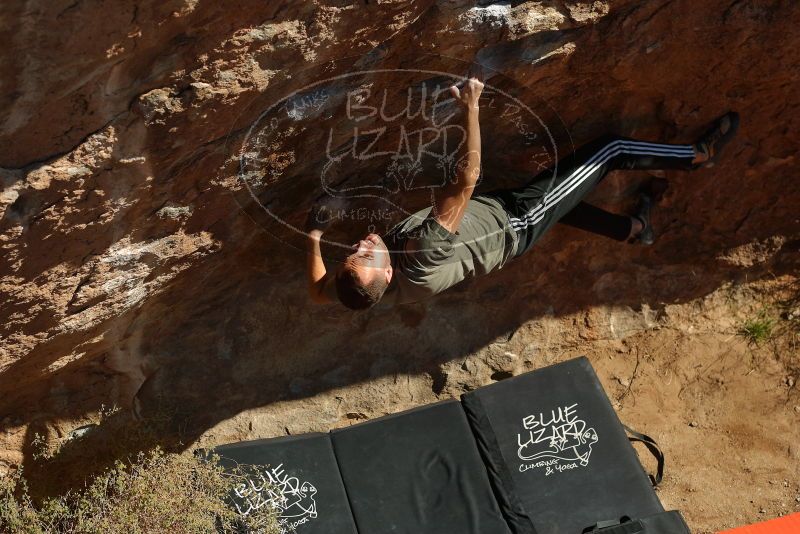 Bouldering in Hueco Tanks on 12/14/2019 with Blue Lizard Climbing and Yoga
Filename: SRM_20191214_1338010.jpg
Aperture: f/4.0
Shutter Speed: 1/500
Body: Canon EOS-1D Mark II
Lens: Canon EF 50mm f/1.8 II