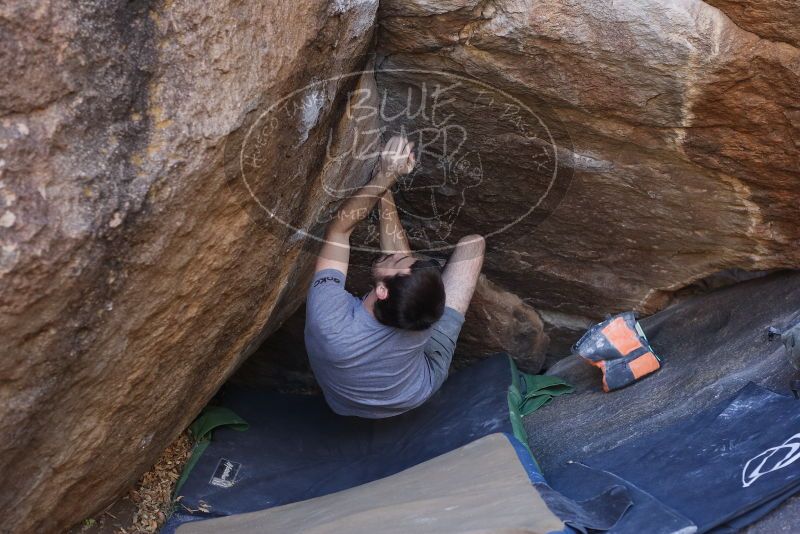Bouldering in Hueco Tanks on 12/14/2019 with Blue Lizard Climbing and Yoga
Filename: SRM_20191214_1635310.jpg
Aperture: f/4.0
Shutter Speed: 1/250
Body: Canon EOS-1D Mark II
Lens: Canon EF 50mm f/1.8 II
