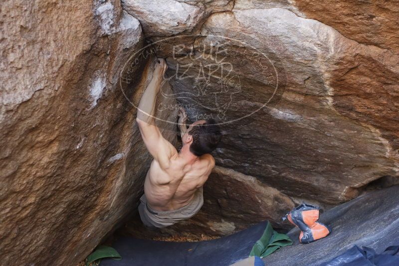 Bouldering in Hueco Tanks on 12/14/2019 with Blue Lizard Climbing and Yoga
Filename: SRM_20191214_1637500.jpg
Aperture: f/3.5
Shutter Speed: 1/250
Body: Canon EOS-1D Mark II
Lens: Canon EF 50mm f/1.8 II