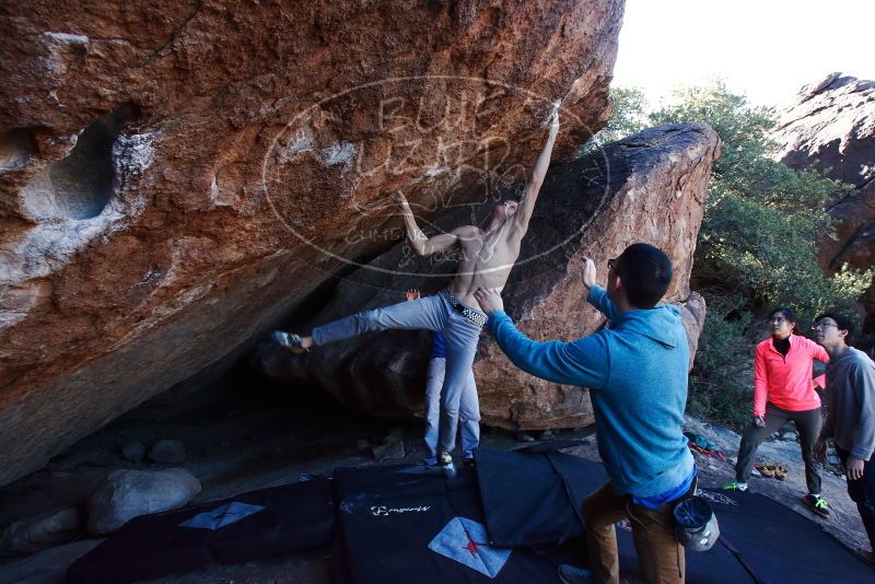 Bouldering in Hueco Tanks on 12/15/2019 with Blue Lizard Climbing and Yoga
Filename: SRM_20191215_1131250.jpg
Aperture: f/7.1
Shutter Speed: 1/250
Body: Canon EOS-1D Mark II
Lens: Canon EF 16-35mm f/2.8 L