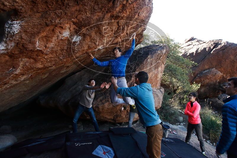 Bouldering in Hueco Tanks on 12/15/2019 with Blue Lizard Climbing and Yoga
Filename: SRM_20191215_1144580.jpg
Aperture: f/6.3
Shutter Speed: 1/250
Body: Canon EOS-1D Mark II
Lens: Canon EF 16-35mm f/2.8 L