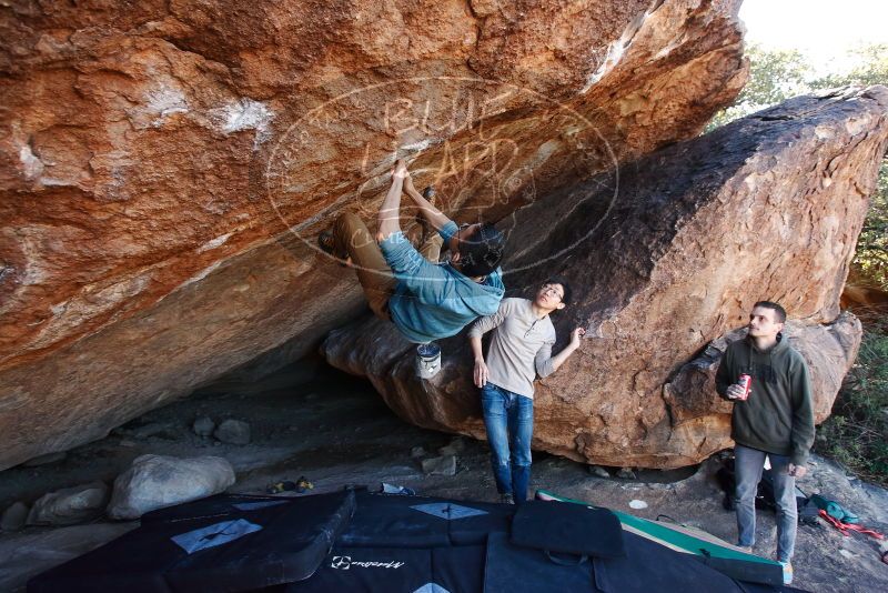 Bouldering in Hueco Tanks on 12/15/2019 with Blue Lizard Climbing and Yoga
Filename: SRM_20191215_1146300.jpg
Aperture: f/4.5
Shutter Speed: 1/250
Body: Canon EOS-1D Mark II
Lens: Canon EF 16-35mm f/2.8 L