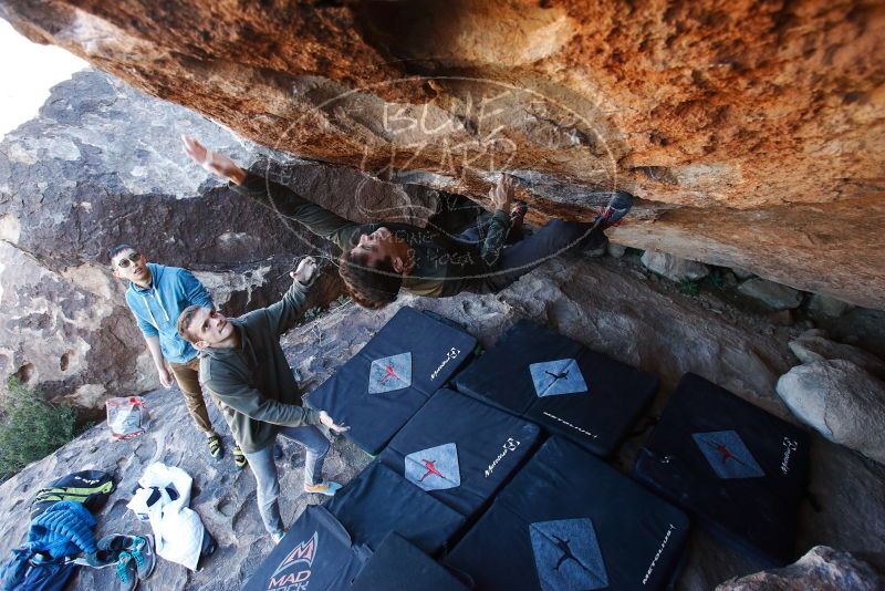 Bouldering in Hueco Tanks on 12/15/2019 with Blue Lizard Climbing and Yoga
Filename: SRM_20191215_1155120.jpg
Aperture: f/4.0
Shutter Speed: 1/250
Body: Canon EOS-1D Mark II
Lens: Canon EF 16-35mm f/2.8 L