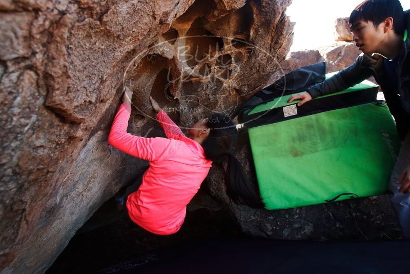 Bouldering in Hueco Tanks on 12/15/2019 with Blue Lizard Climbing and Yoga
Filename: SRM_20191215_1237360.jpg
Aperture: f/5.0
Shutter Speed: 1/250
Body: Canon EOS-1D Mark II
Lens: Canon EF 16-35mm f/2.8 L
