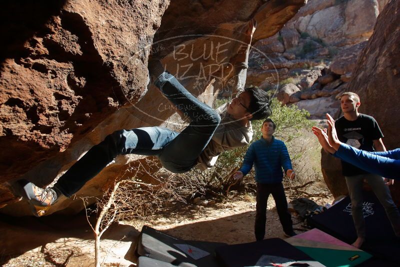 Bouldering in Hueco Tanks on 12/15/2019 with Blue Lizard Climbing and Yoga

Filename: SRM_20191215_1444280.jpg
Aperture: f/4.5
Shutter Speed: 1/400
Body: Canon EOS-1D Mark II
Lens: Canon EF 16-35mm f/2.8 L