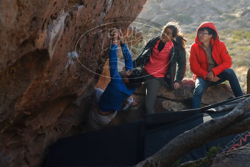 Bouldering in Hueco Tanks on 12/15/2019 with Blue Lizard Climbing and Yoga
Filename: SRM_20191215_1638440.jpg
Aperture: f/4.0
Shutter Speed: 1/250
Body: Canon EOS-1D Mark II
Lens: Canon EF 50mm f/1.8 II
