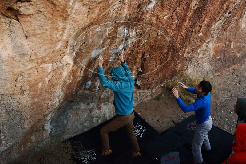 Bouldering in Hueco Tanks on 12/15/2019 with Blue Lizard Climbing and Yoga

Filename: SRM_20191215_1803500.jpg
Aperture: f/4.0
Shutter Speed: 1/250
Body: Canon EOS-1D Mark II
Lens: Canon EF 16-35mm f/2.8 L