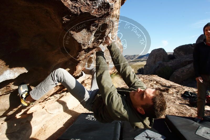 Bouldering in Hueco Tanks on 12/16/2019 with Blue Lizard Climbing and Yoga
Filename: SRM_20191216_1013060.jpg
Aperture: f/8.0
Shutter Speed: 1/250
Body: Canon EOS-1D Mark II
Lens: Canon EF 16-35mm f/2.8 L
