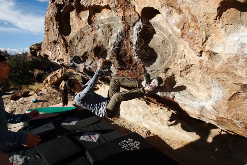 Bouldering in Hueco Tanks on 12/16/2019 with Blue Lizard Climbing and Yoga
Filename: SRM_20191216_1017010.jpg
Aperture: f/8.0
Shutter Speed: 1/640
Body: Canon EOS-1D Mark II
Lens: Canon EF 16-35mm f/2.8 L