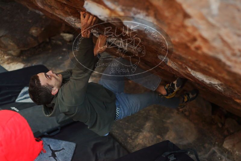 Bouldering in Hueco Tanks on 12/16/2019 with Blue Lizard Climbing and Yoga
Filename: SRM_20191216_1136550.jpg
Aperture: f/2.8
Shutter Speed: 1/200
Body: Canon EOS-1D Mark II
Lens: Canon EF 50mm f/1.8 II