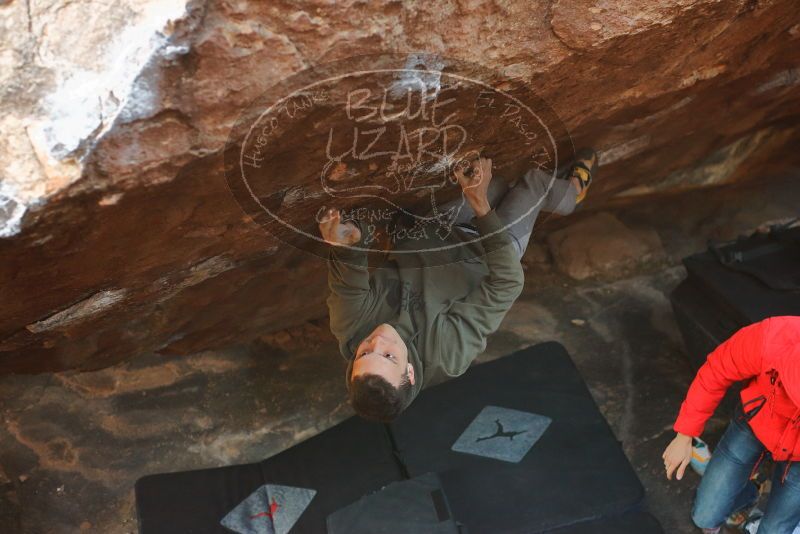 Bouldering in Hueco Tanks on 12/16/2019 with Blue Lizard Climbing and Yoga
Filename: SRM_20191216_1203180.jpg
Aperture: f/3.2
Shutter Speed: 1/250
Body: Canon EOS-1D Mark II
Lens: Canon EF 50mm f/1.8 II