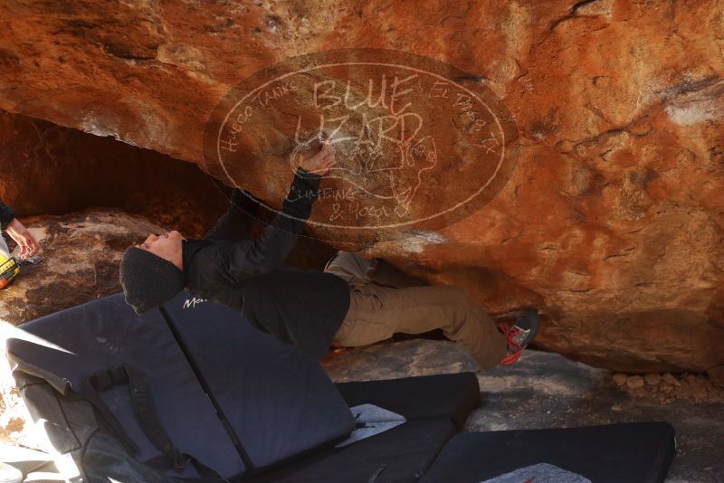 Bouldering in Hueco Tanks on 12/16/2019 with Blue Lizard Climbing and Yoga
Filename: SRM_20191216_1219260.jpg
Aperture: f/2.8
Shutter Speed: 1/250
Body: Canon EOS-1D Mark II
Lens: Canon EF 50mm f/1.8 II