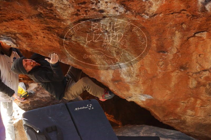 Bouldering in Hueco Tanks on 12/16/2019 with Blue Lizard Climbing and Yoga
Filename: SRM_20191216_1219370.jpg
Aperture: f/2.8
Shutter Speed: 1/250
Body: Canon EOS-1D Mark II
Lens: Canon EF 50mm f/1.8 II