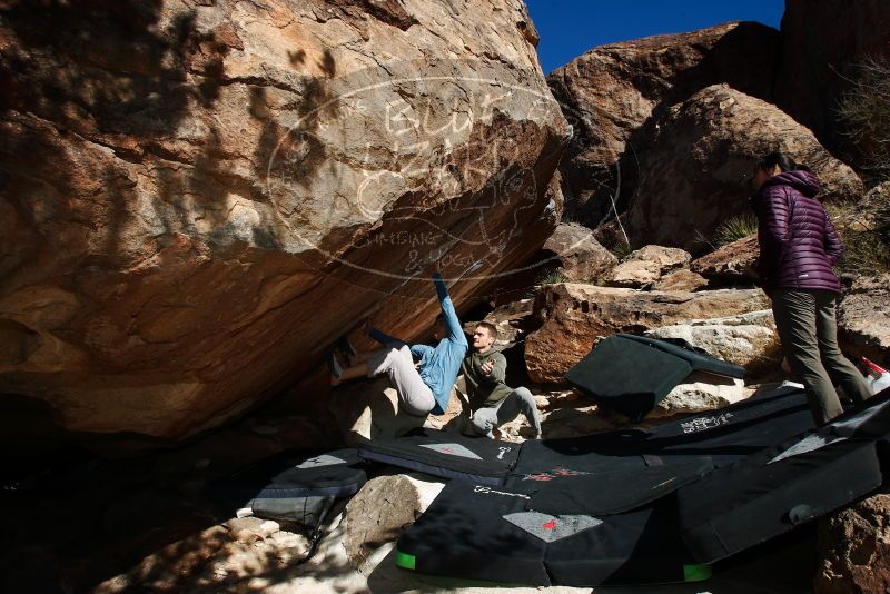 Bouldering in Hueco Tanks on 12/16/2019 with Blue Lizard Climbing and Yoga
Filename: SRM_20191216_1326510.jpg
Aperture: f/9.0
Shutter Speed: 1/250
Body: Canon EOS-1D Mark II
Lens: Canon EF 16-35mm f/2.8 L