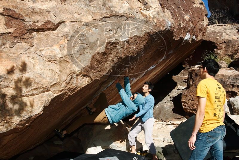 Bouldering in Hueco Tanks on 12/16/2019 with Blue Lizard Climbing and Yoga
Filename: SRM_20191216_1339260.jpg
Aperture: f/9.0
Shutter Speed: 1/250
Body: Canon EOS-1D Mark II
Lens: Canon EF 16-35mm f/2.8 L