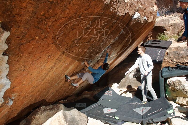 Bouldering in Hueco Tanks on 12/16/2019 with Blue Lizard Climbing and Yoga
Filename: SRM_20191216_1356170.jpg
Aperture: f/8.0
Shutter Speed: 1/250
Body: Canon EOS-1D Mark II
Lens: Canon EF 16-35mm f/2.8 L