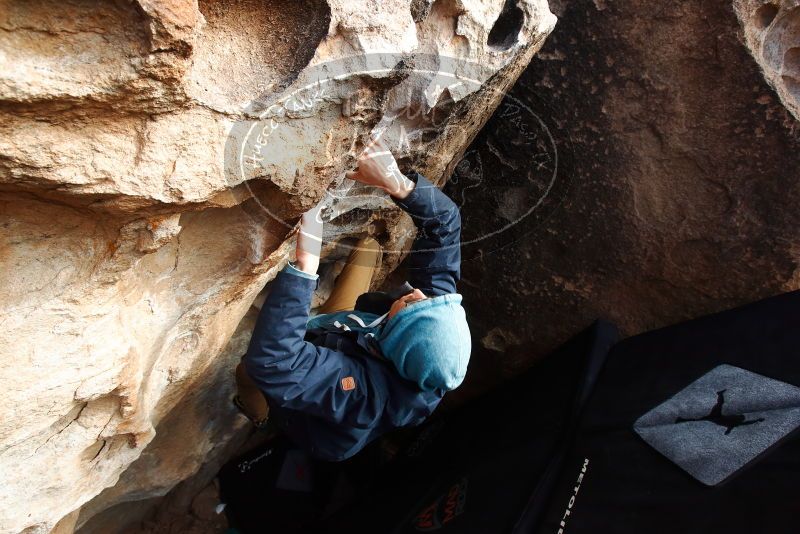 Bouldering in Hueco Tanks on 12/16/2019 with Blue Lizard Climbing and Yoga

Filename: SRM_20191216_1537420.jpg
Aperture: f/8.0
Shutter Speed: 1/250
Body: Canon EOS-1D Mark II
Lens: Canon EF 16-35mm f/2.8 L