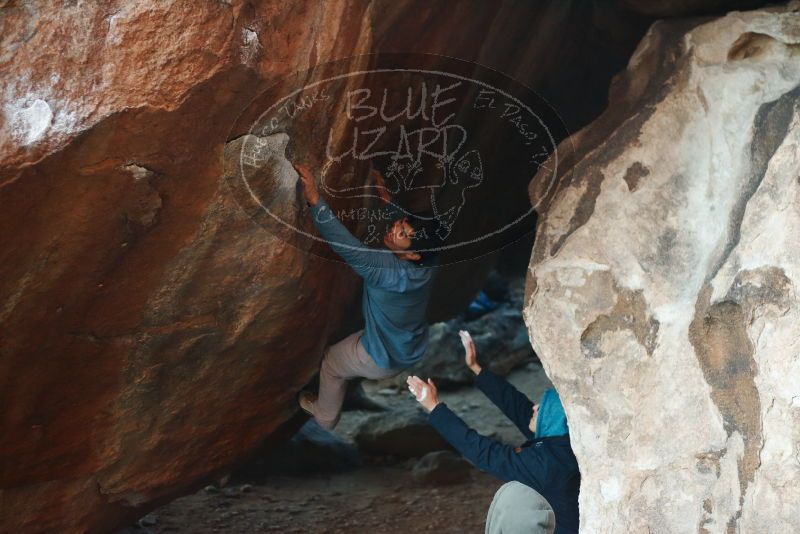 Bouldering in Hueco Tanks on 12/16/2019 with Blue Lizard Climbing and Yoga

Filename: SRM_20191216_1755390.jpg
Aperture: f/2.5
Shutter Speed: 1/250
Body: Canon EOS-1D Mark II
Lens: Canon EF 50mm f/1.8 II