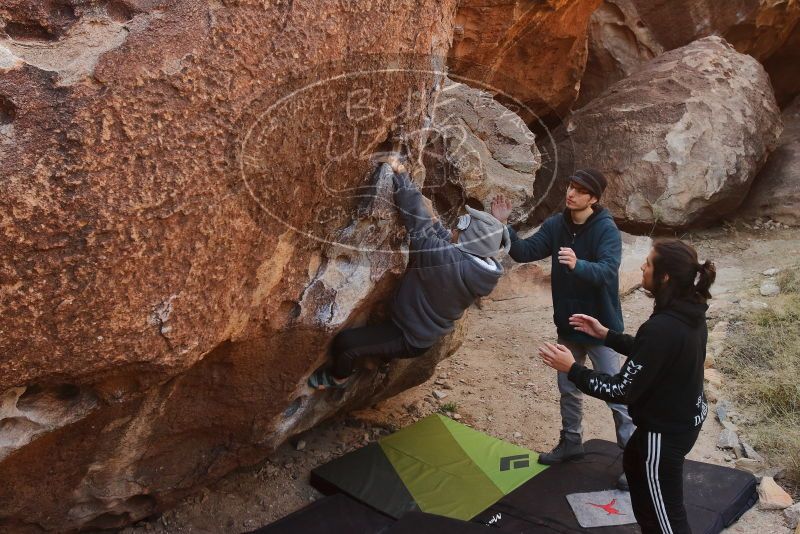 Bouldering in Hueco Tanks on 12/19/2019 with Blue Lizard Climbing and Yoga
Filename: SRM_20191219_1117210.jpg
Aperture: f/6.3
Shutter Speed: 1/250
Body: Canon EOS-1D Mark II
Lens: Canon EF 16-35mm f/2.8 L