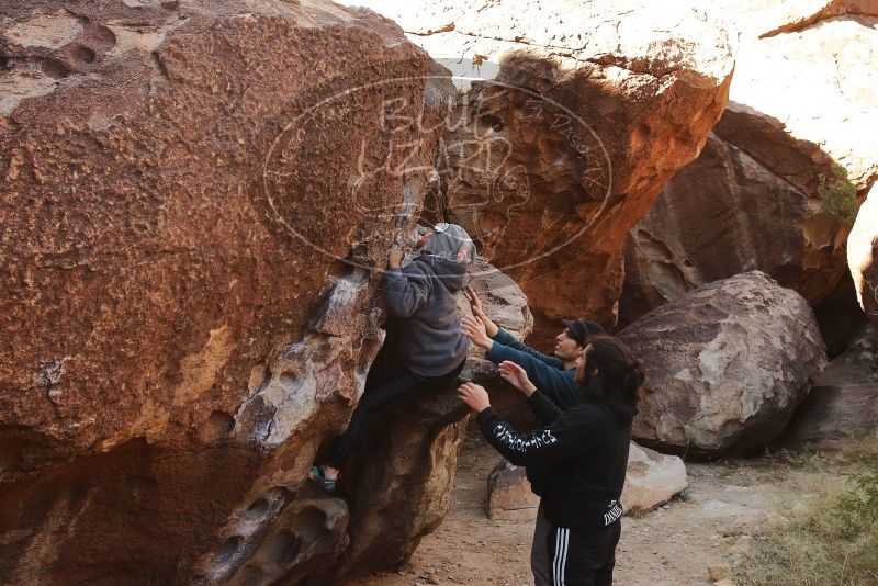 Bouldering in Hueco Tanks on 12/19/2019 with Blue Lizard Climbing and Yoga
Filename: SRM_20191219_1117530.jpg
Aperture: f/7.1
Shutter Speed: 1/250
Body: Canon EOS-1D Mark II
Lens: Canon EF 16-35mm f/2.8 L