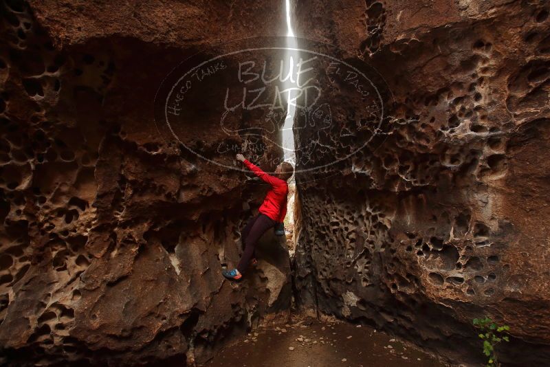 Bouldering in Hueco Tanks on 12/19/2019 with Blue Lizard Climbing and Yoga
Filename: SRM_20191219_1615100.jpg
Aperture: f/4.0
Shutter Speed: 1/160
Body: Canon EOS-1D Mark II
Lens: Canon EF 16-35mm f/2.8 L