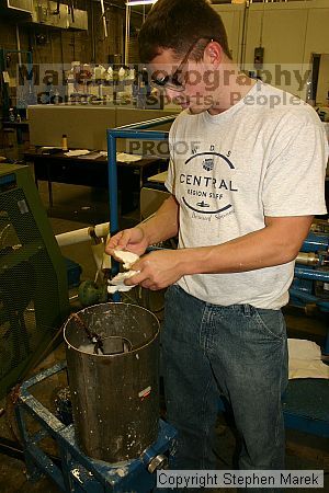 

Filename: img_3328_std.jpg
Aperture: f/5.0
Shutter Speed: 1/50
Body: Canon EOS DIGITAL REBEL
Lens: Canon EF-S 18-55mm f/3.5-5.6