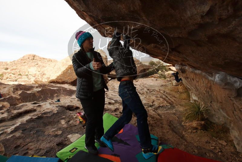 Bouldering in Hueco Tanks on 12/23/2019 with Blue Lizard Climbing and Yoga
Filename: SRM_20191223_1008260.jpg
Aperture: f/8.0
Shutter Speed: 1/320
Body: Canon EOS-1D Mark II
Lens: Canon EF 16-35mm f/2.8 L