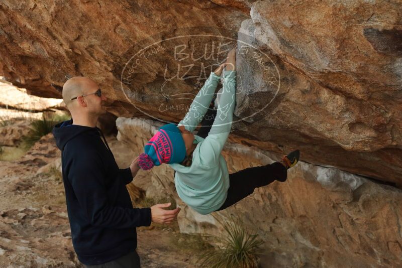 Bouldering in Hueco Tanks on 12/23/2019 with Blue Lizard Climbing and Yoga
Filename: SRM_20191223_1029230.jpg
Aperture: f/4.5
Shutter Speed: 1/500
Body: Canon EOS-1D Mark II
Lens: Canon EF 50mm f/1.8 II