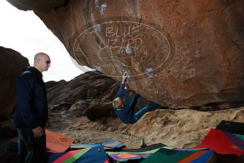 Bouldering in Hueco Tanks on 12/23/2019 with Blue Lizard Climbing and Yoga
Filename: SRM_20191223_1126020.jpg
Aperture: f/8.0
Shutter Speed: 1/250
Body: Canon EOS-1D Mark II
Lens: Canon EF 16-35mm f/2.8 L