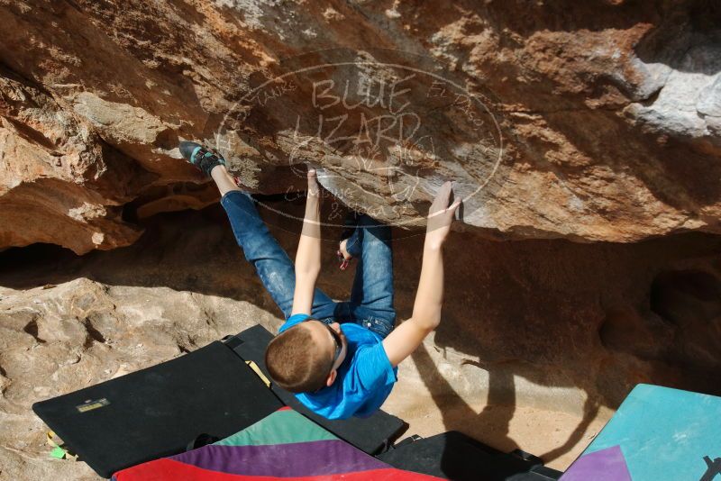 Bouldering in Hueco Tanks on 12/23/2019 with Blue Lizard Climbing and Yoga
Filename: SRM_20191223_1144130.jpg
Aperture: f/8.0
Shutter Speed: 1/250
Body: Canon EOS-1D Mark II
Lens: Canon EF 16-35mm f/2.8 L