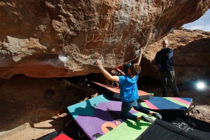 Bouldering in Hueco Tanks on 12/23/2019 with Blue Lizard Climbing and Yoga

Filename: SRM_20191223_1149400.jpg
Aperture: f/8.0
Shutter Speed: 1/250
Body: Canon EOS-1D Mark II
Lens: Canon EF 16-35mm f/2.8 L