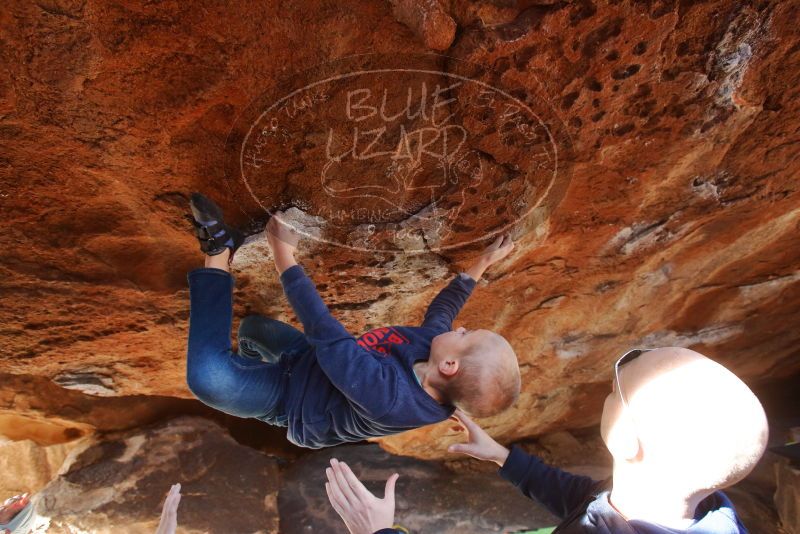 Bouldering in Hueco Tanks on 12/23/2019 with Blue Lizard Climbing and Yoga
Filename: SRM_20191223_1239570.jpg
Aperture: f/4.5
Shutter Speed: 1/200
Body: Canon EOS-1D Mark II
Lens: Canon EF 16-35mm f/2.8 L