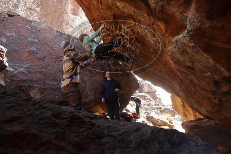 Bouldering in Hueco Tanks on 12/23/2019 with Blue Lizard Climbing and Yoga

Filename: SRM_20191223_1350140.jpg
Aperture: f/6.3
Shutter Speed: 1/250
Body: Canon EOS-1D Mark II
Lens: Canon EF 16-35mm f/2.8 L