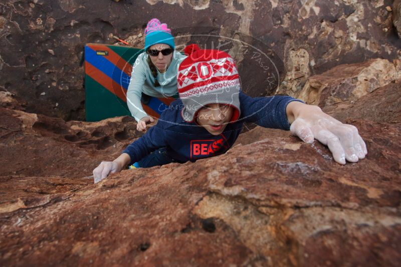 Bouldering in Hueco Tanks on 12/23/2019 with Blue Lizard Climbing and Yoga
Filename: SRM_20191223_1425400.jpg
Aperture: f/7.1
Shutter Speed: 1/250
Body: Canon EOS-1D Mark II
Lens: Canon EF 16-35mm f/2.8 L