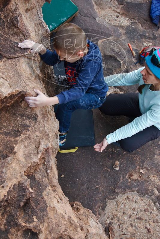 Bouldering in Hueco Tanks on 12/23/2019 with Blue Lizard Climbing and Yoga
Filename: SRM_20191223_1438510.jpg
Aperture: f/5.0
Shutter Speed: 1/250
Body: Canon EOS-1D Mark II
Lens: Canon EF 16-35mm f/2.8 L