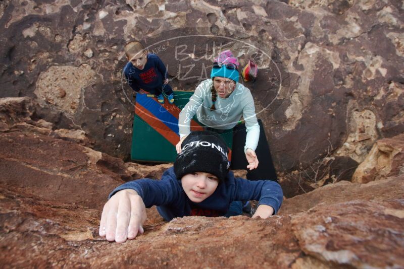 Bouldering in Hueco Tanks on 12/23/2019 with Blue Lizard Climbing and Yoga
Filename: SRM_20191223_1444470.jpg
Aperture: f/7.1
Shutter Speed: 1/250
Body: Canon EOS-1D Mark II
Lens: Canon EF 16-35mm f/2.8 L