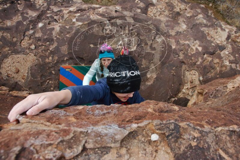 Bouldering in Hueco Tanks on 12/23/2019 with Blue Lizard Climbing and Yoga
Filename: SRM_20191223_1448270.jpg
Aperture: f/8.0
Shutter Speed: 1/250
Body: Canon EOS-1D Mark II
Lens: Canon EF 16-35mm f/2.8 L