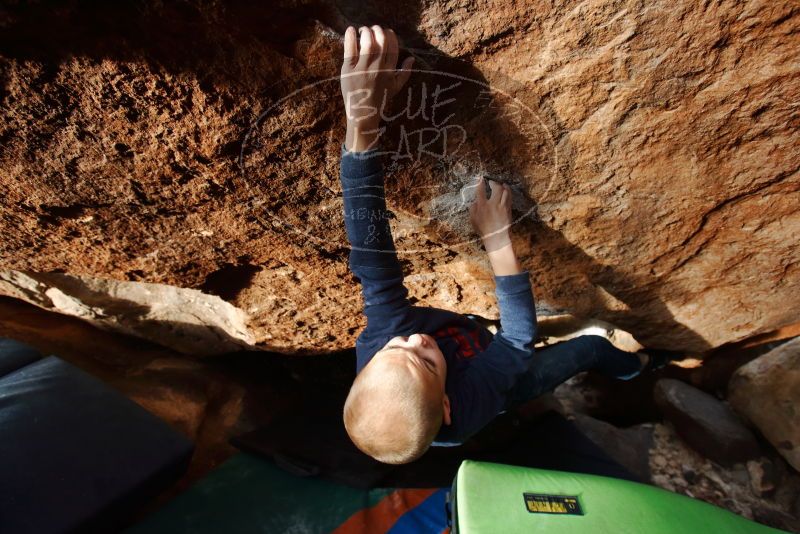 Bouldering in Hueco Tanks on 12/23/2019 with Blue Lizard Climbing and Yoga
Filename: SRM_20191223_1552170.jpg
Aperture: f/4.5
Shutter Speed: 1/250
Body: Canon EOS-1D Mark II
Lens: Canon EF 16-35mm f/2.8 L