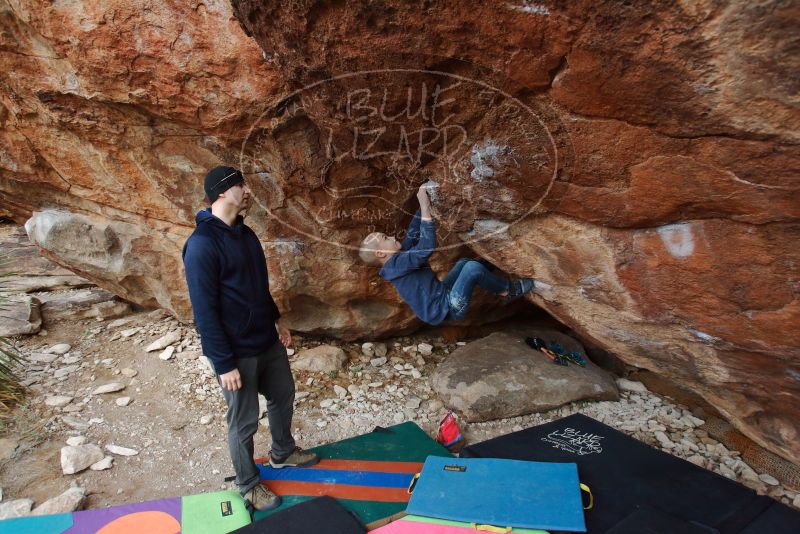 Bouldering in Hueco Tanks on 12/23/2019 with Blue Lizard Climbing and Yoga
Filename: SRM_20191223_1728160.jpg
Aperture: f/4.5
Shutter Speed: 1/250
Body: Canon EOS-1D Mark II
Lens: Canon EF 16-35mm f/2.8 L