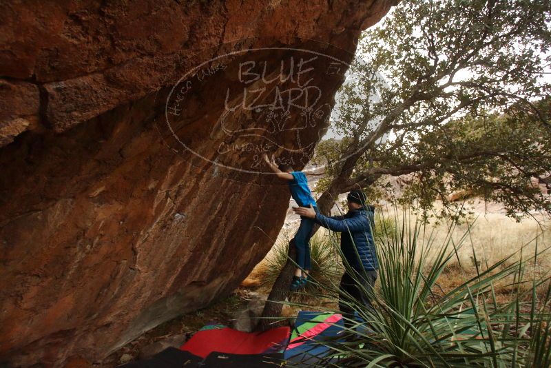 Bouldering in Hueco Tanks on 12/23/2019 with Blue Lizard Climbing and Yoga
Filename: SRM_20191223_1756400.jpg
Aperture: f/4.5
Shutter Speed: 1/200
Body: Canon EOS-1D Mark II
Lens: Canon EF 16-35mm f/2.8 L