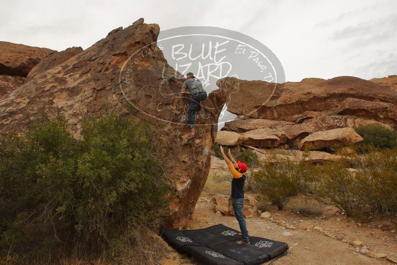 Bouldering in Hueco Tanks on 12/24/2019 with Blue Lizard Climbing and Yoga

Filename: SRM_20191224_1110220.jpg
Aperture: f/6.3
Shutter Speed: 1/500
Body: Canon EOS-1D Mark II
Lens: Canon EF 16-35mm f/2.8 L
